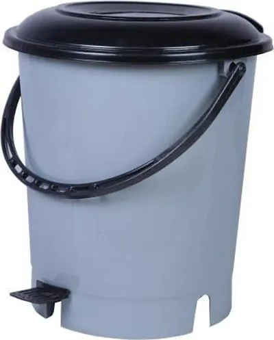 Metrolife Plastic Pedal Dustbin, Waste Bin, Trash Can With Handle