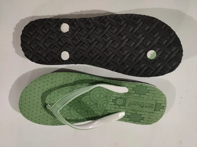 Comfertable Rubber Slippers For Women