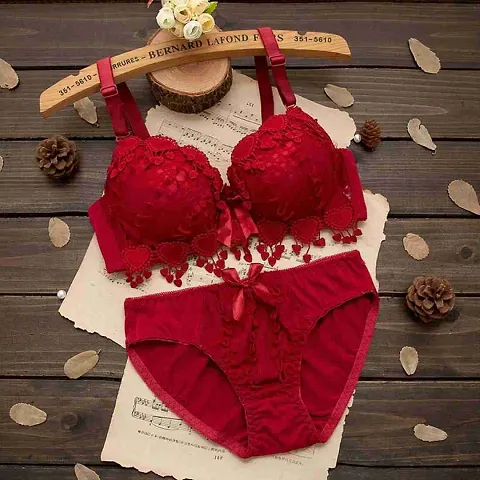 Stylish Solid Bra And Panty Set For Women