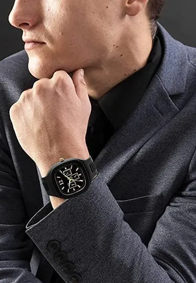 Stylish Analog Men's Watch