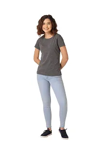 Vemante Grey Casual Top has Featured with Round Neck,Solid Print.Top has Cotton Fabric.-thumb4