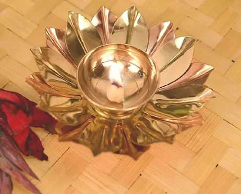 Anvi Decor Copper Brass Leaf Lotus Akhand Diya