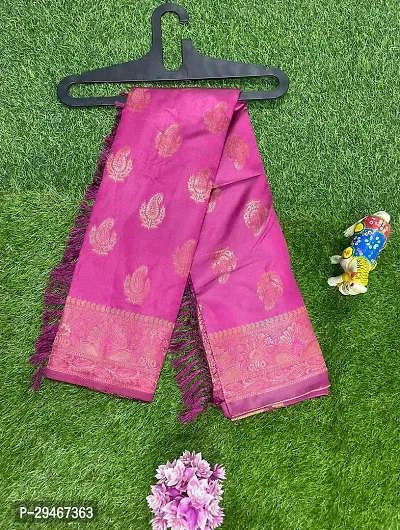 Stylish Silk Blend Magenta Jacquard Saree With Blouse Piece For Women