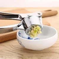 Aider Garlic Press Mincer Ginger Crusher Peeler Squeezer Heavy Duty Zinc Alloy Garlic Presser Chopper Professional Food Prep Grade Dishwasher Safe Easy to Clean-thumb2