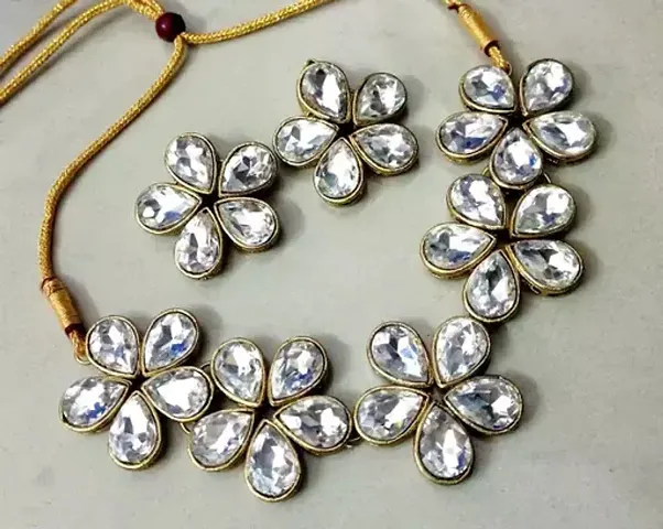 Shining And Trendy Kundan Necklace Set