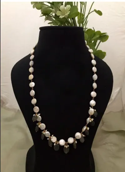 Elegant Pearl Necklace For Women