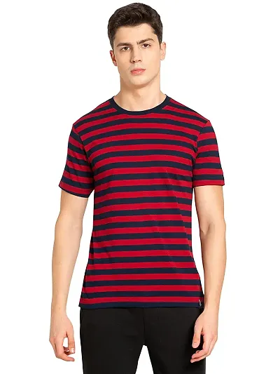 Reliable Blend Striped Round Neck Tees For Men