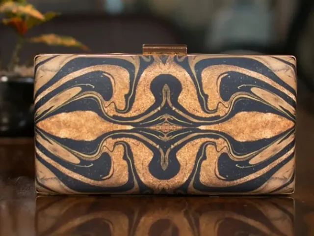 Classy Printed Clutches With Detachable Chain