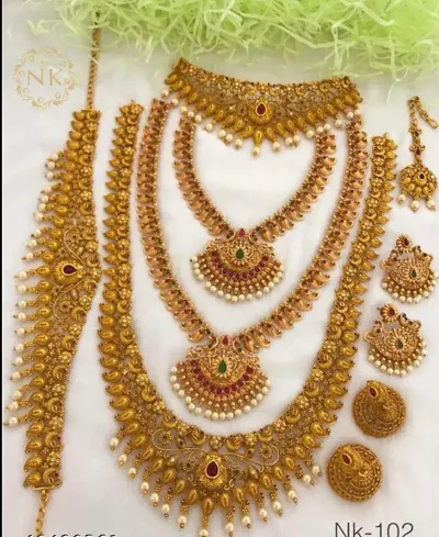 Trendy Jewellery Set 