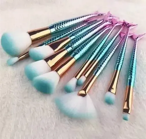 KIOS make up brush