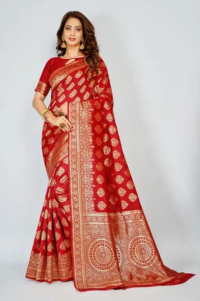 3 leaf Textile Banarasi silk saree with beautiful unstitched Golden zari blouse piece.