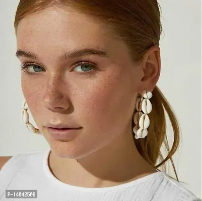 Shell Hoop Earring-thumb2