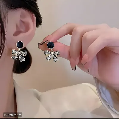 Stylish Korean Butterfly Ear Crawler Cuff Earrings For Women And Girls.-thumb5