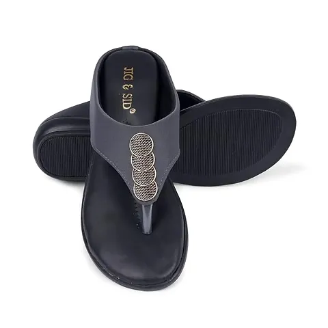 Elegant Black Leather Self Design Sandal For Women