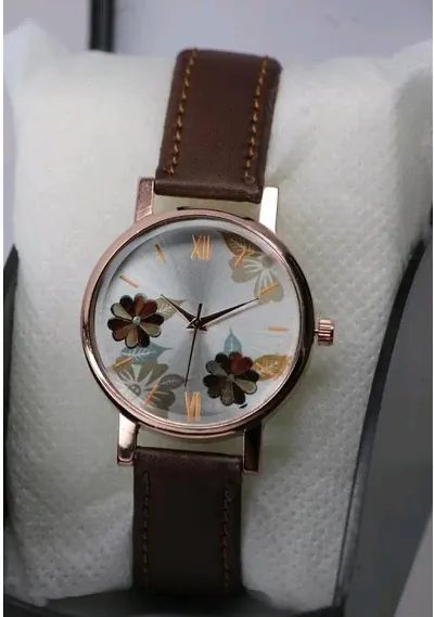 Fashionable Analog Watches for Women 