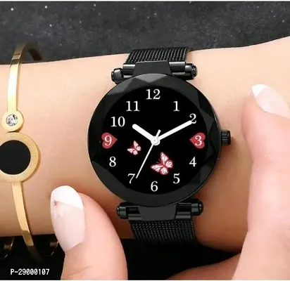 Fashionable Black Dial Metal Analog Watch For Women