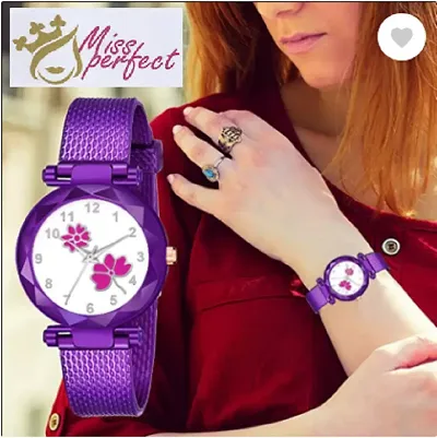 Women Rubber Strap Watch For Women