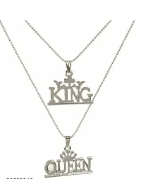 Golden Trending Valentine's Day Special Stainless Steel King And Queen Name Letter Romantic Love Couple Locket With Chain-thumb1