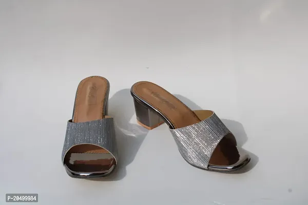 Elegant Silver Rubber Sandals For Women