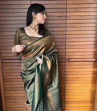 Stylish Silk Blend Saree With Blouse Piece ForWomen-thumb2