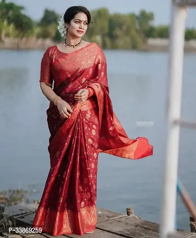 Stylish Silk Blend Saree With Blouse Piece ForWomen-thumb0