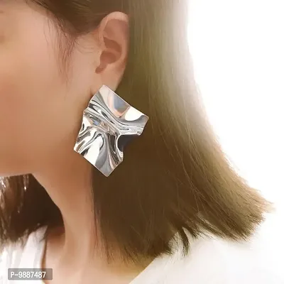 Geometrical Melted Shaped Korean Earrings Pair