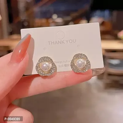 Cute Stud High Fashion Pearl Rhinestone Korean earrings pair