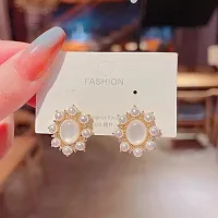 Yu Fashions Opal Pearl Vintage Shaped High Fashion Korean Earrings Stud Pair-thumb3