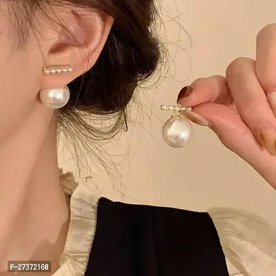 Yu Fashions Pearl Light Luxury Temperament Versatile Design Korean Earrings for Women