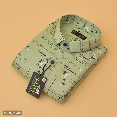 Stylish Green Cotton Blend Printed Casual Shirt For Men