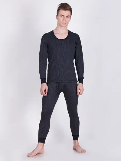 Stylish Blend Solid Round Neck Thermal Set For Men