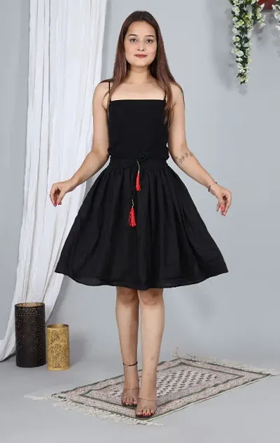 Trendy Rayon Black Solid Mini Skirt For Women