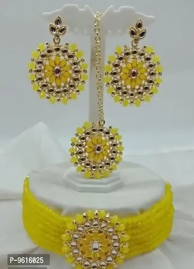 Elegant Yellow Alloy Choker Necklace Maangtika With Earrings Jewellery Set For Women