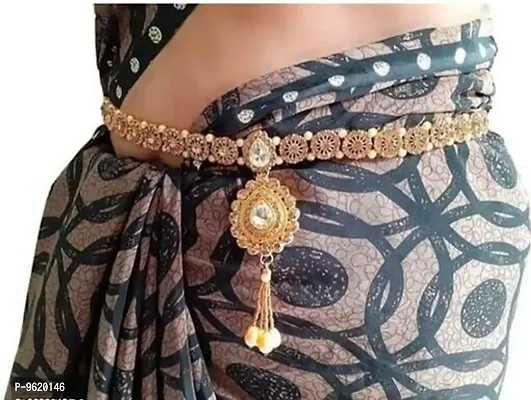 Sizzling Golden Alloy Belly Chain For Women