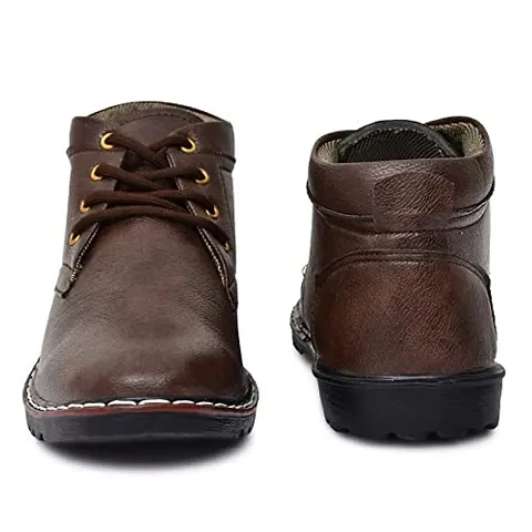 Trendy boots For Men 