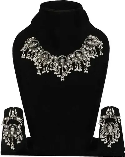 Must Have Alloy Jewellery Set 