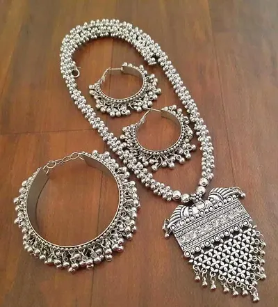 Top famous and Trendy Jewellery set