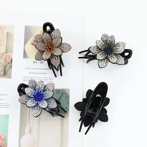 Blubby Flower Design Plastic Hair Claw Clips Hair Clutcher For Girls and Women (Pack of 2 Pieces Random Designs)