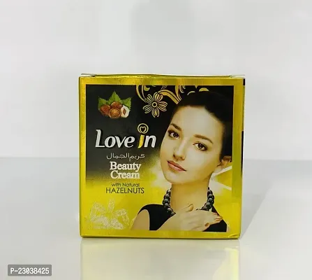 LOVE IN BEAUTY CREAM WITH NATURAL HAZELNUTS 30g