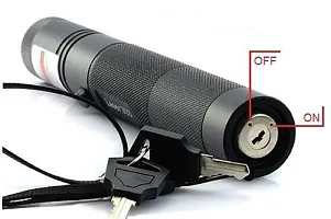 High Beam Long Rang Power Green Laser Pointer 303-thumb1