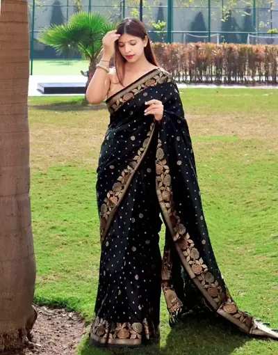 Attractive Chiffon Saree with Blouse piece