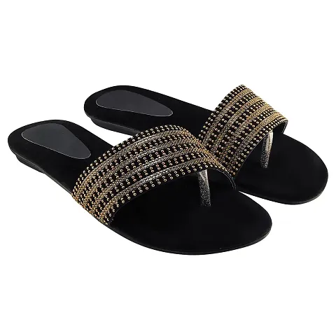 Trendy fashion slippers For Women 