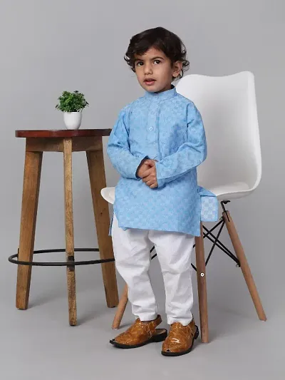 Stylish Blend Checked Kurta Sets For Boys