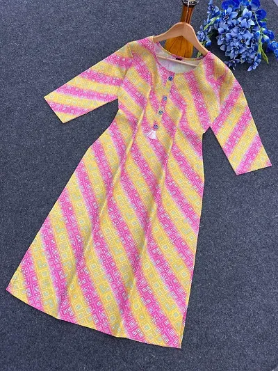 STYLISH MULTICOLOURED COTTON SLUB PRINTED KURTA FOR WOMEN