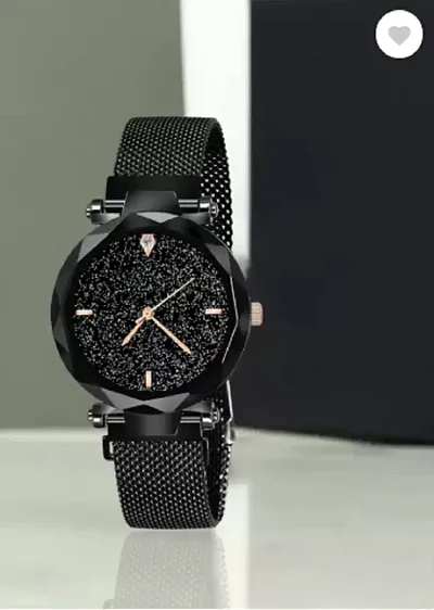 Fashionable Analog Watches for Women 