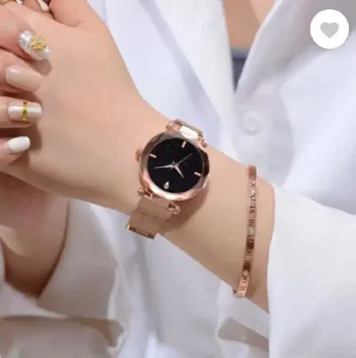 Stylish Magnetic Strap Watches for Women