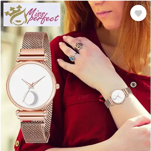 Fashionable Analog Watches for Women 