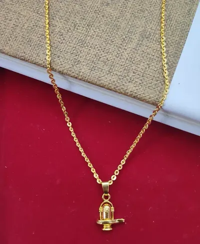 Alluring Gold Plated Chain With Pendant Set