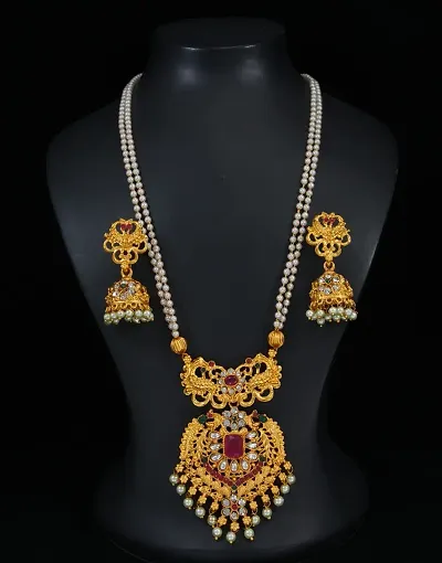 Govindam Allure Graceful Long Pendant Necklace Set