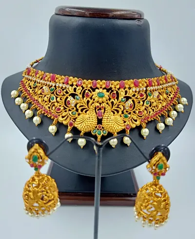 Govindam Sizzling Charming Choker Jewellery Set